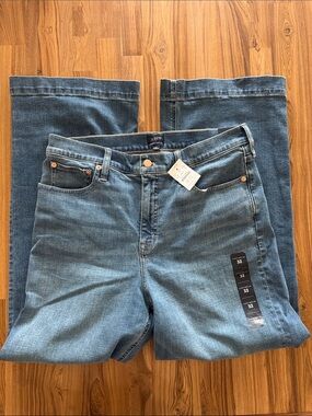 NWT J. Crew Women's Classic Wide Leg Jeans 32
